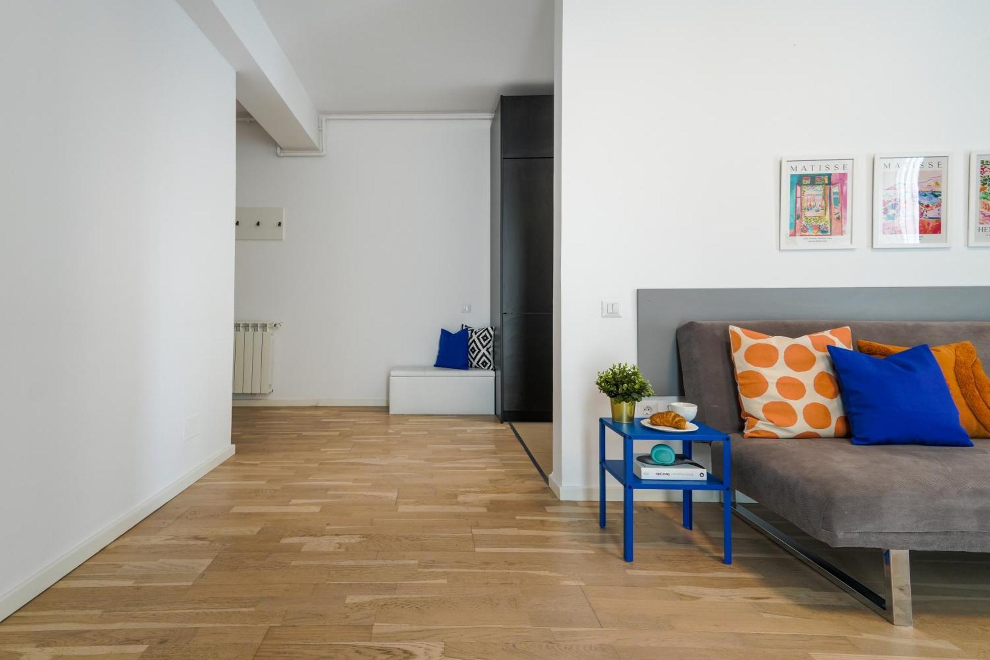 Ana - Cozy & Quiet Apt With Balcony & Garden View Bukares Bagian luar foto