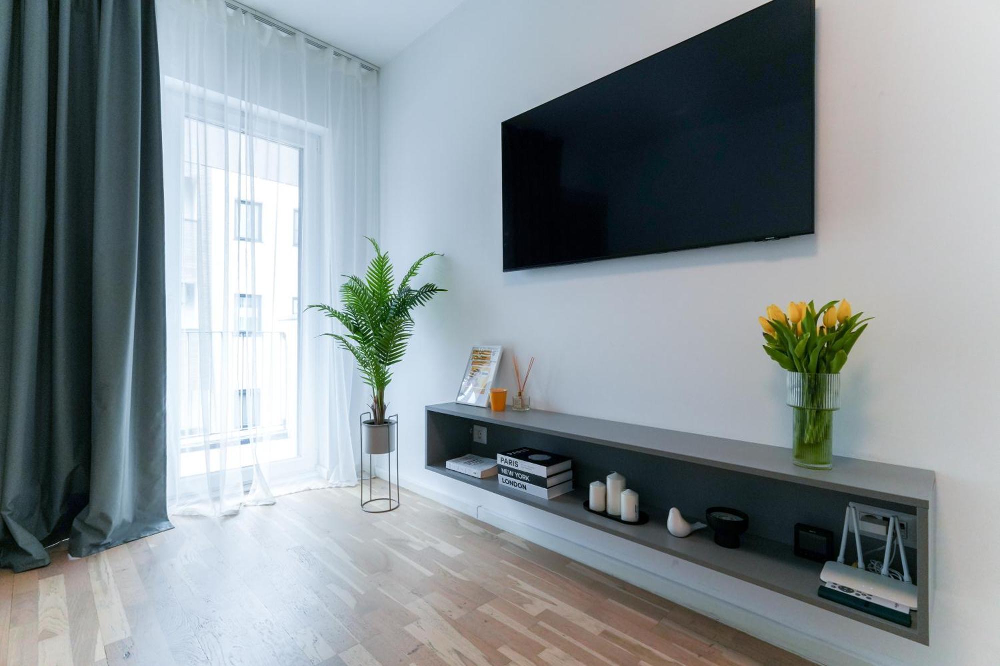 Ana - Cozy & Quiet Apt With Balcony & Garden View Bukares Bagian luar foto